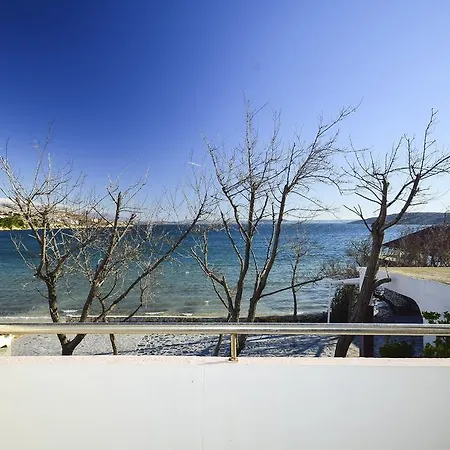 Guest house Dupin 1235 Vlasici
