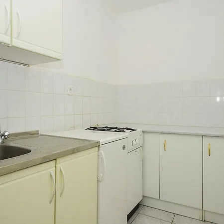 Dupin 1235 2* Vlasici